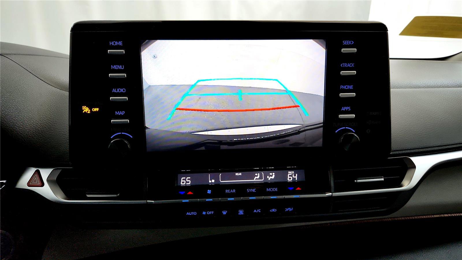 Certified 2024 Toyota Sienna LE image 35