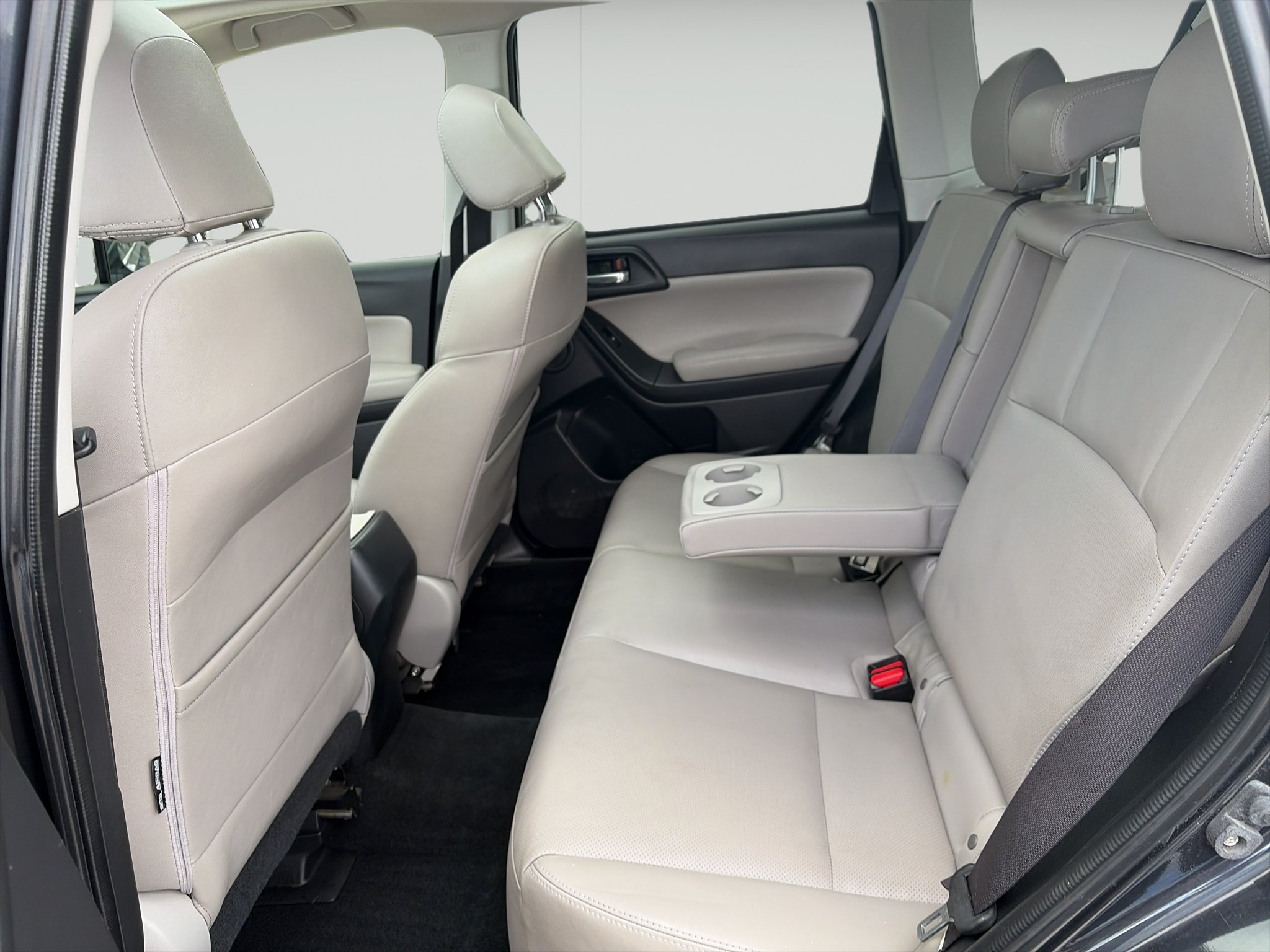 Used 2016 Subaru Forester 2.5i Touring w/ Eyesight & Navigation System AWD/4WD image 12