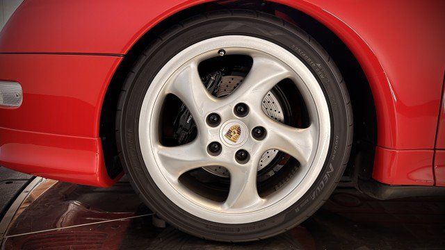 Used 1998 Porsche 911 GT3 RS image 29