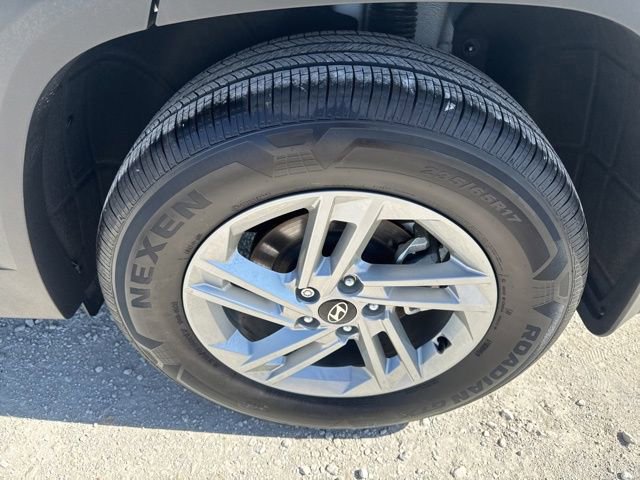 Used 2025 Hyundai Tucson SE FWD image 22
