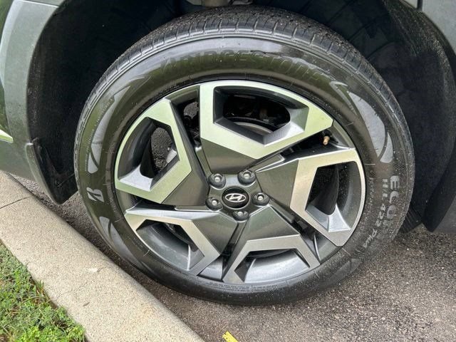 Used 2023 Hyundai Palisade Limited w/ Winter Package FWD image 65