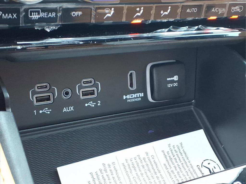 New 2025 Jeep Grand Cherokee Summit image 11