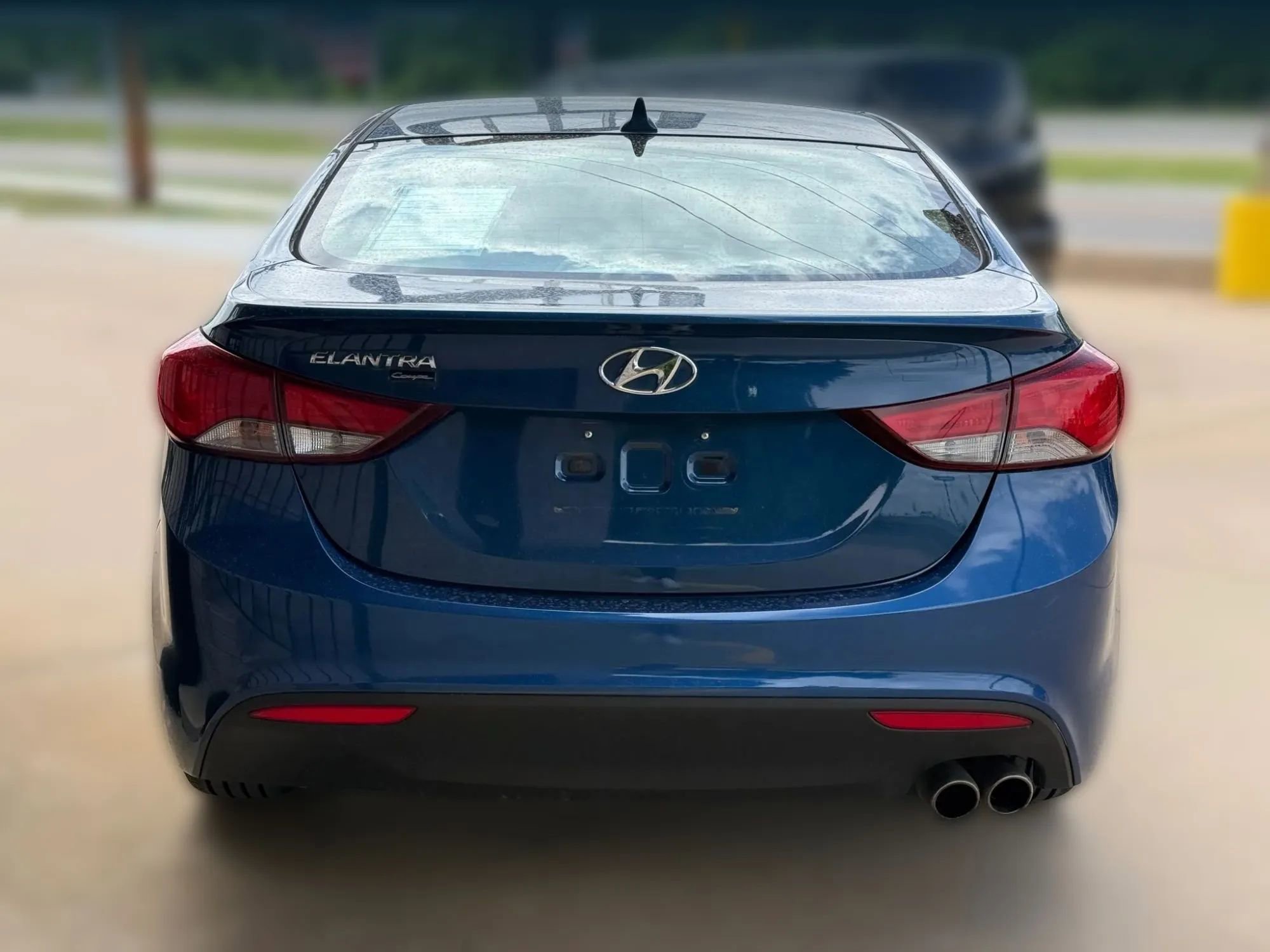 Used 2014 Hyundai Elantra FWD image 4