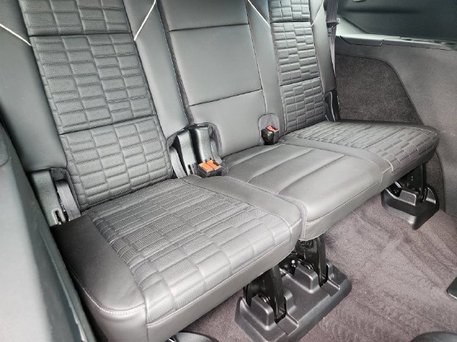 Certified 2023 Cadillac Escalade Sport Platinum w/ Heavy-Duty Trailer Package AWD/4WD image 25