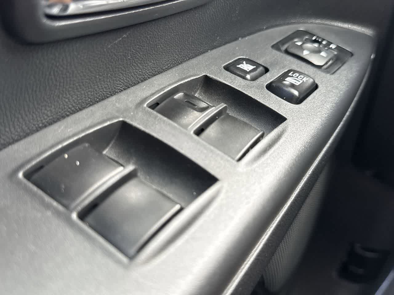 Used 2024 Mitsubishi Outlander Sport LE AWD/4WD image 17