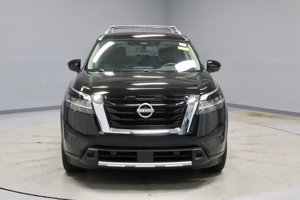 Certified 2024 Nissan Pathfinder SL w/ Cargo Package AWD/4WD image 8