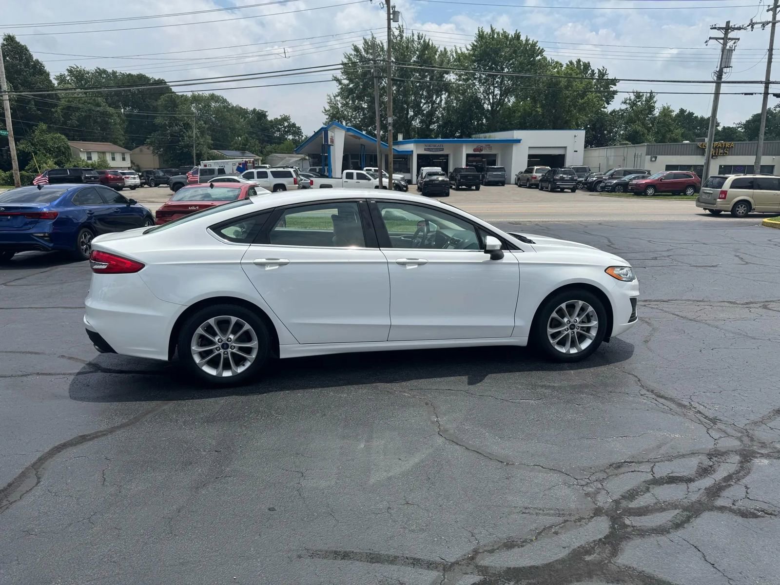 Used 2019 Ford Fusion SE image 6