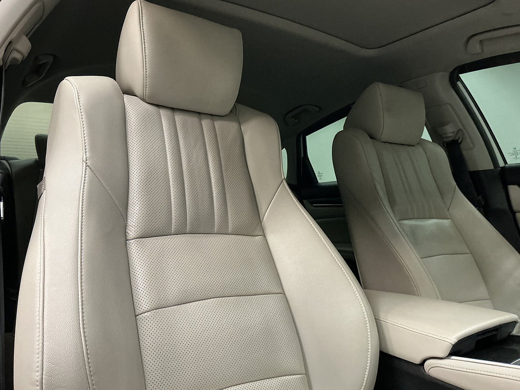 Used 2019 Honda Accord Touring image 34