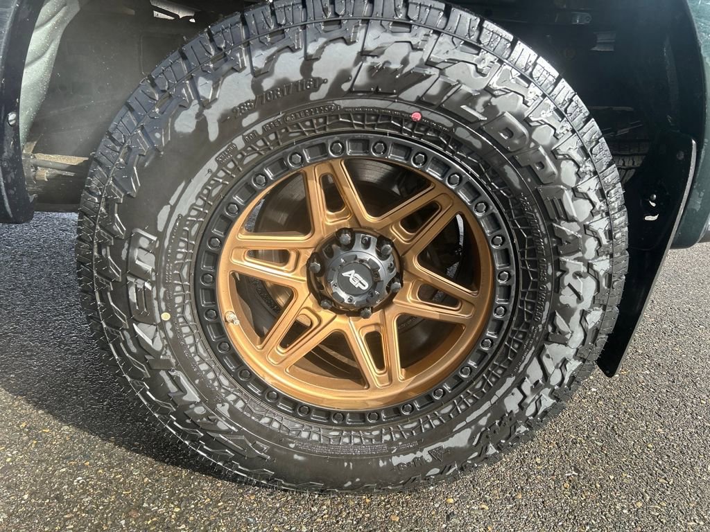 Used 2016 Ford F150 Lariat w/ Equipment Group 502A Luxury image 12