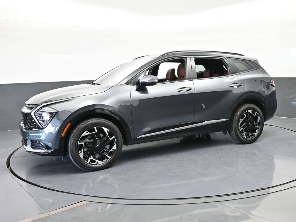 Used 2024 Kia Sportage SX image 2