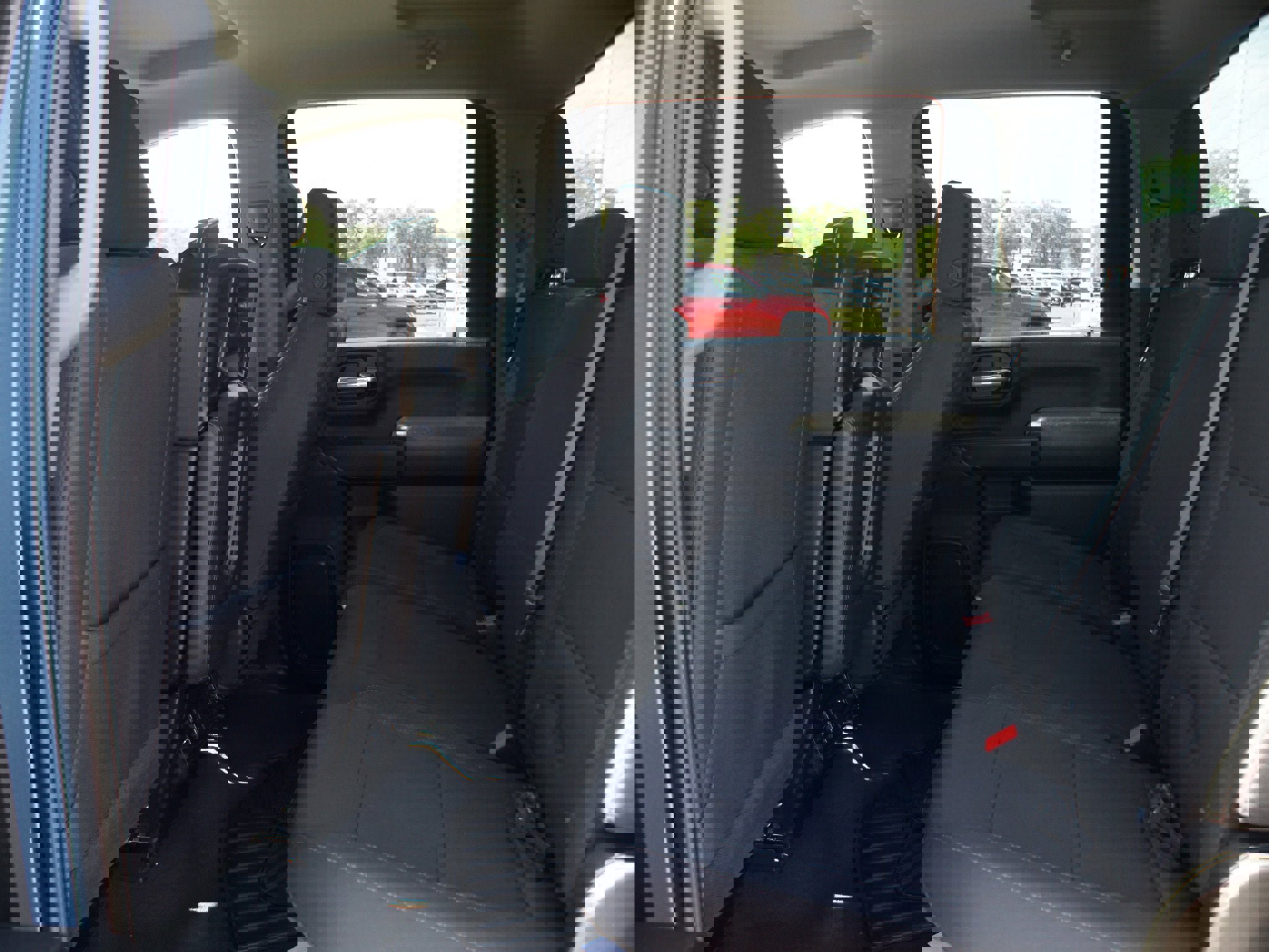 Used 2025 Chevrolet Silverado 2500 Custom w/ Custom Value Package image 11