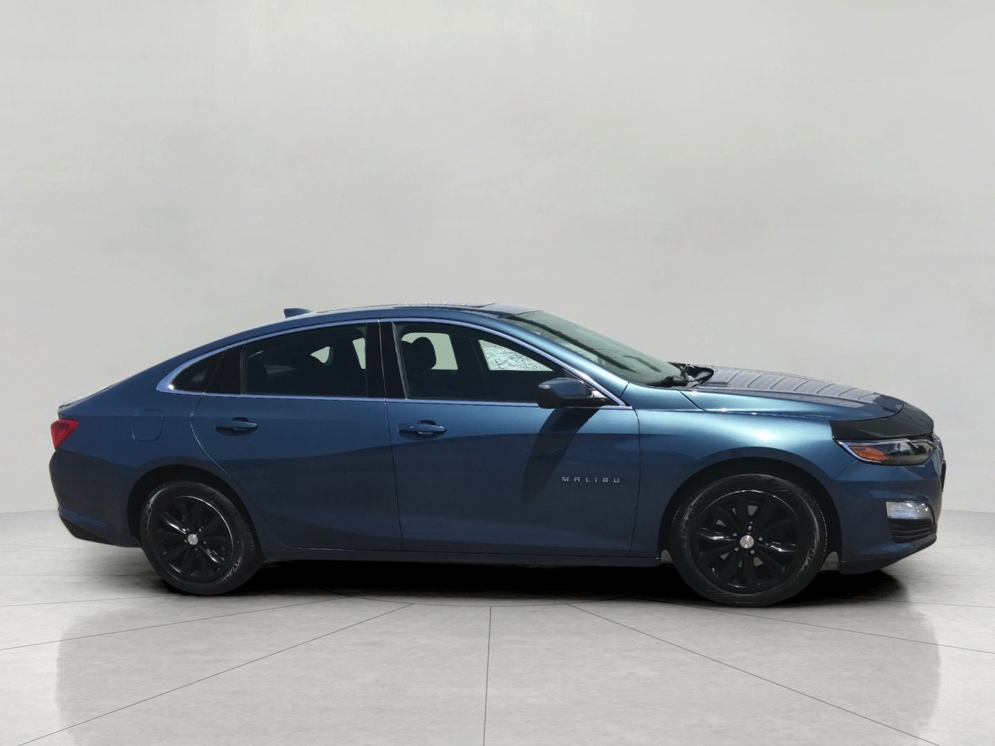 Used 2024 Chevrolet Malibu LT FWD image 9