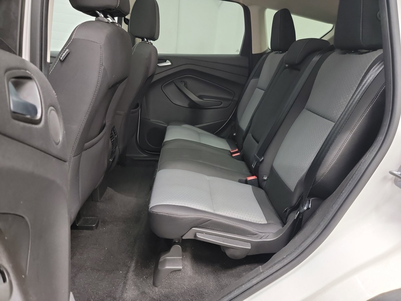 Used 2017 Ford Escape SE w/ Equipment Group 201A image 28