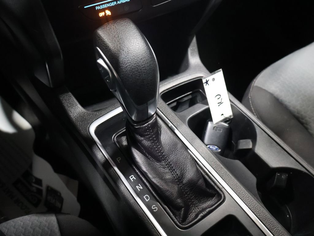 Used 2019 Ford Escape SE image 32