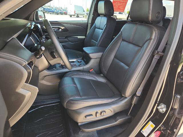Used 2023 Chevrolet Traverse RS w/ LPO, Floor Liner Package FWD image 12