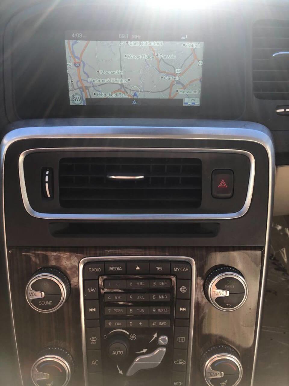 Used 2015 Volvo V60 T5 Premier image 13