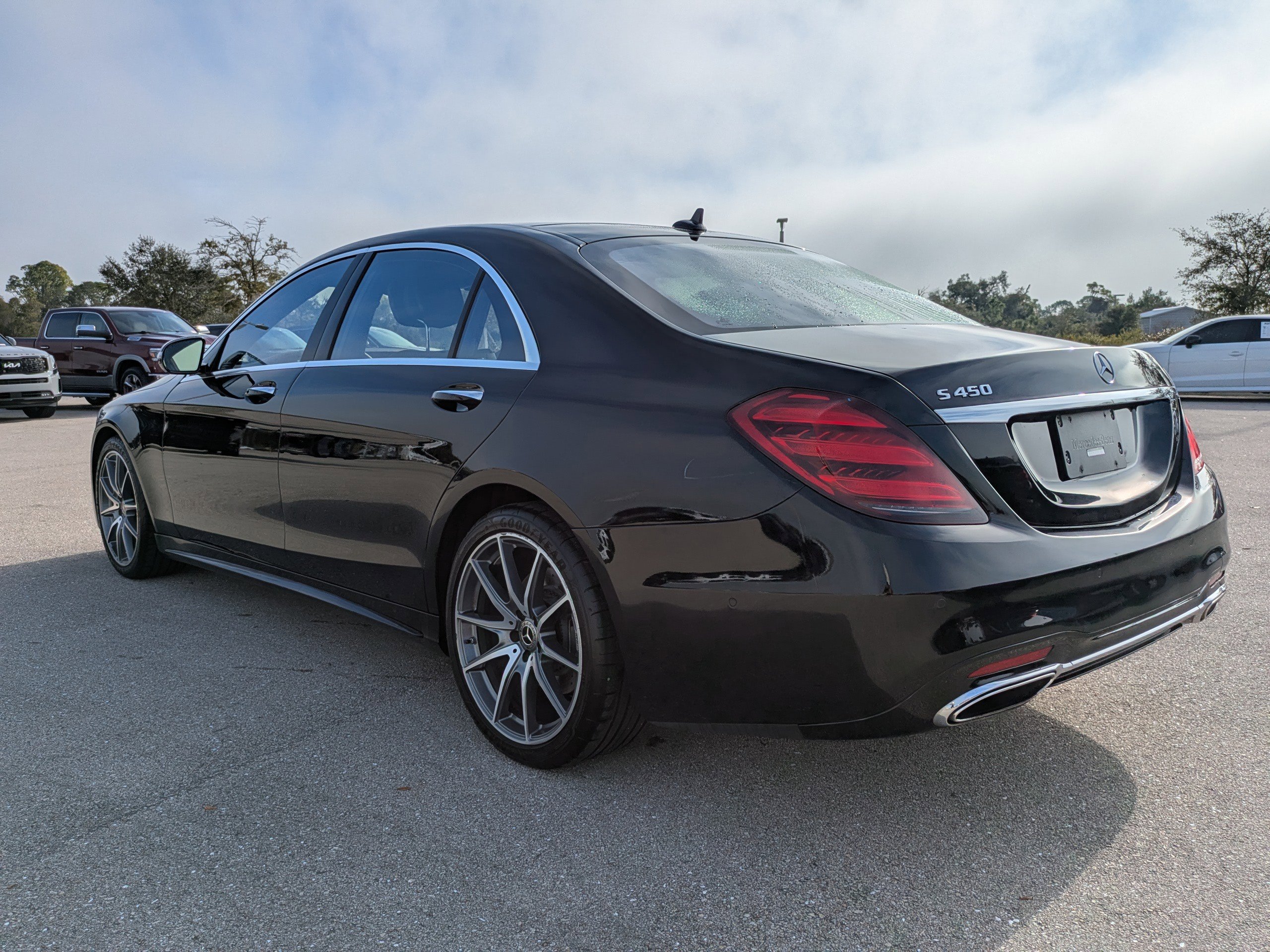 Used 2018 Mercedes-Benz S 450 Sedan image 7