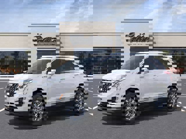 New 2026 Cadillac XT5 Luxury image 2