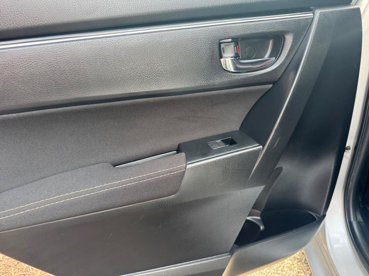 Used 2019 Toyota Corolla LE FWD image 25