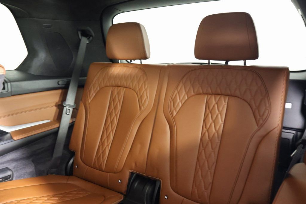 Used 2024 BMW X7 M60i w/ Executive Package image 12