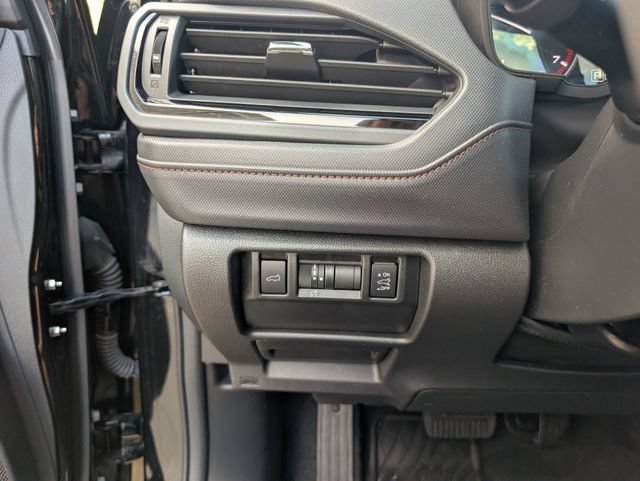 Certified 2025 Subaru Forester Touring AWD/4WD image 11