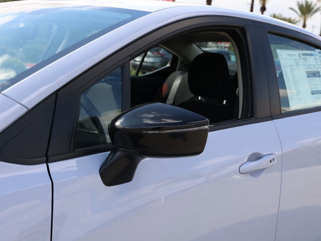 New 2025 Nissan Versa SR image 12