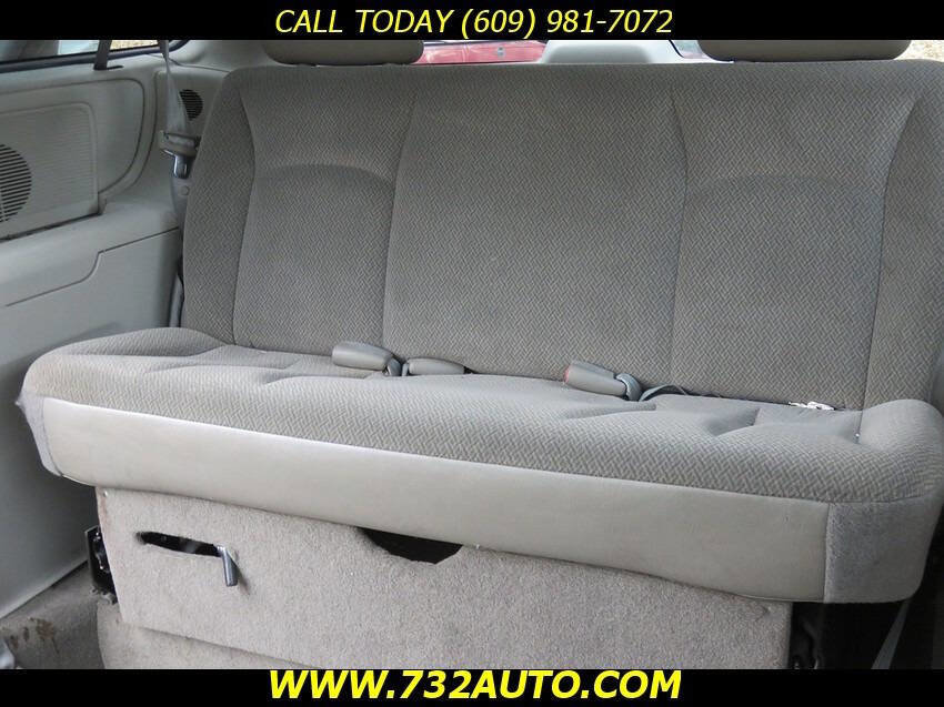 Used 2005 Dodge Grand Caravan SE w/ Popular Equipment Group I image 13