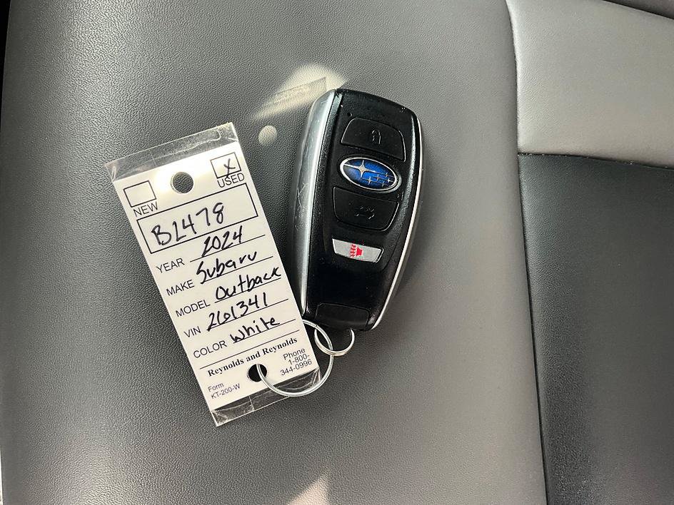 Used 2024 Subaru Outback Onyx Edition XT AWD/4WD image 35