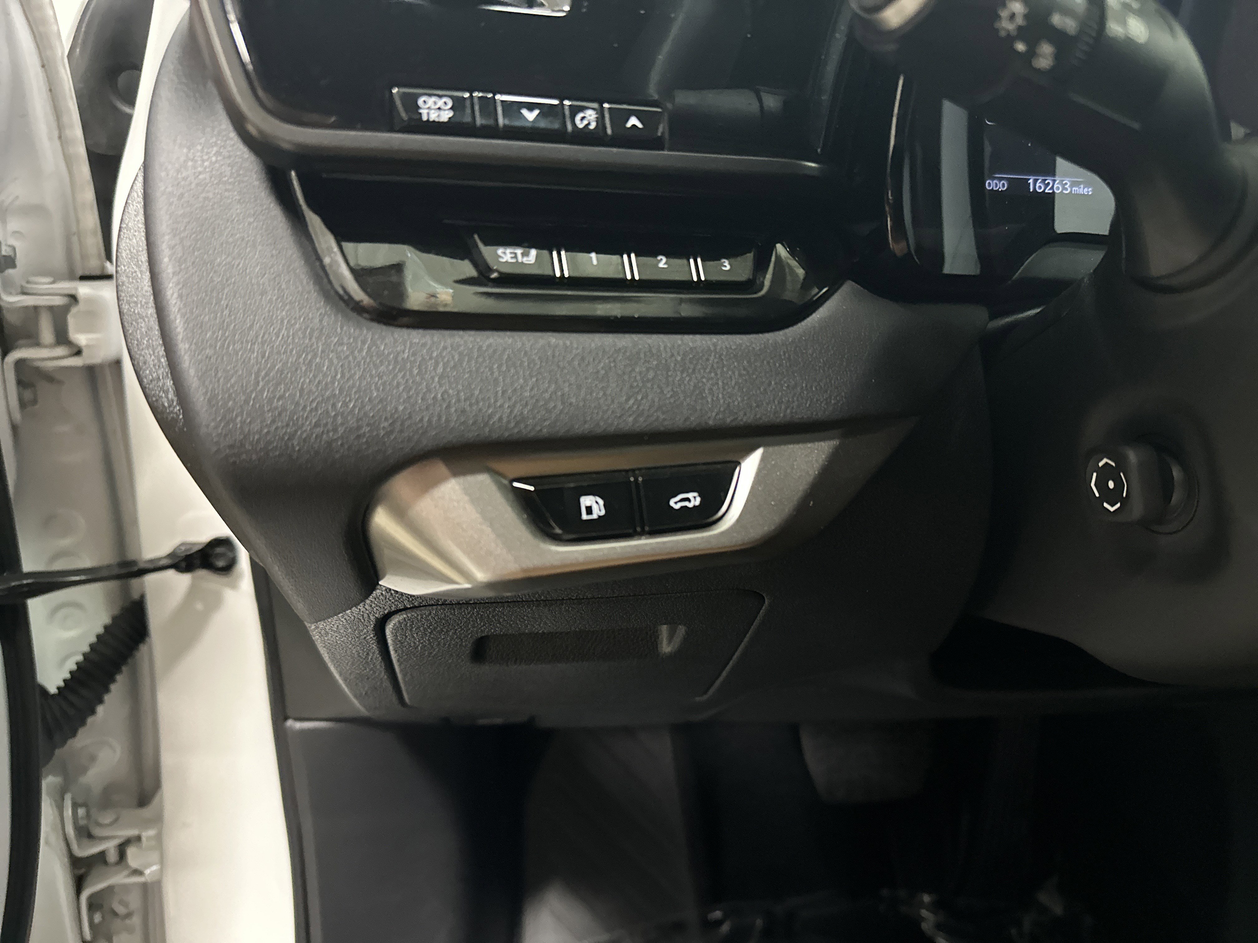 Certified 2024 Lexus RX 350 Premium w/ Convenience Package AWD/4WD image 37