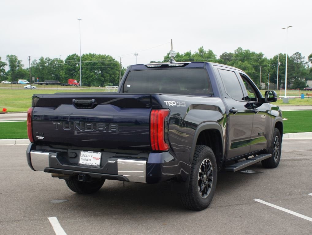 Used 2022 Toyota Tundra SR5 w/ TRD Off-Road Premium Package AWD/4WD image 21