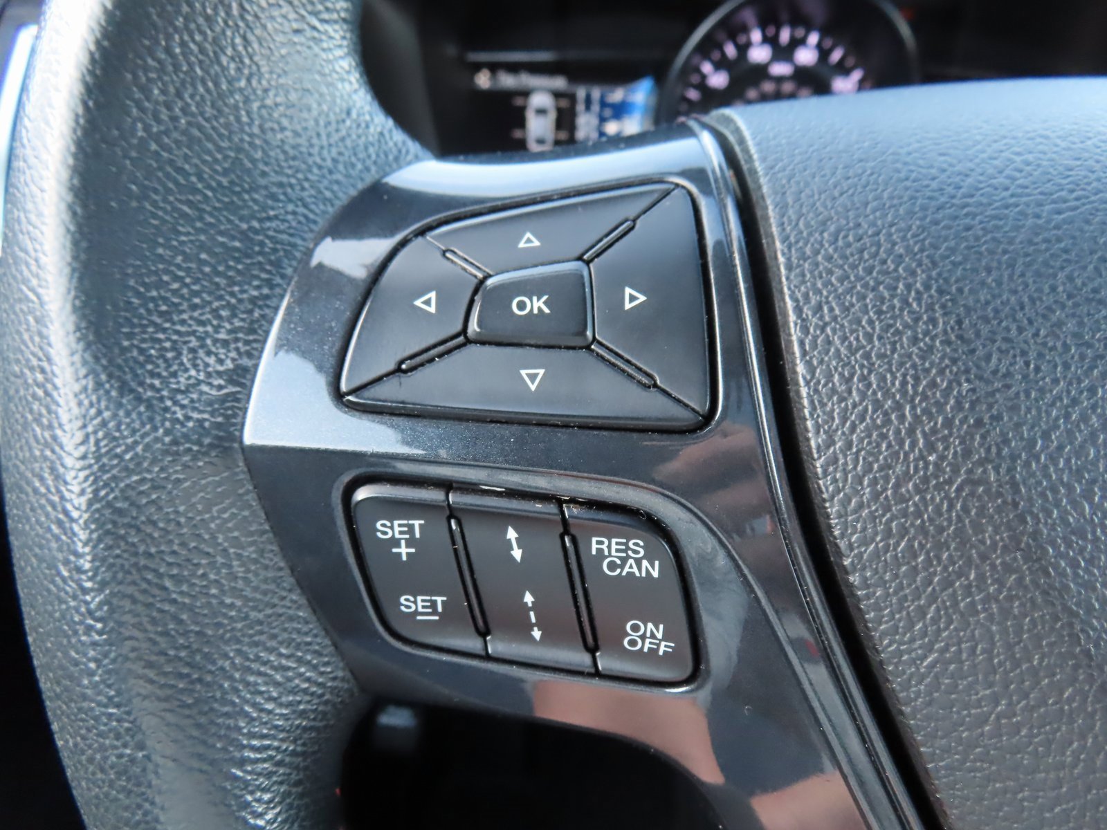 Used 2018 Ford Explorer Sport w/ Equipment Group 401A image 18