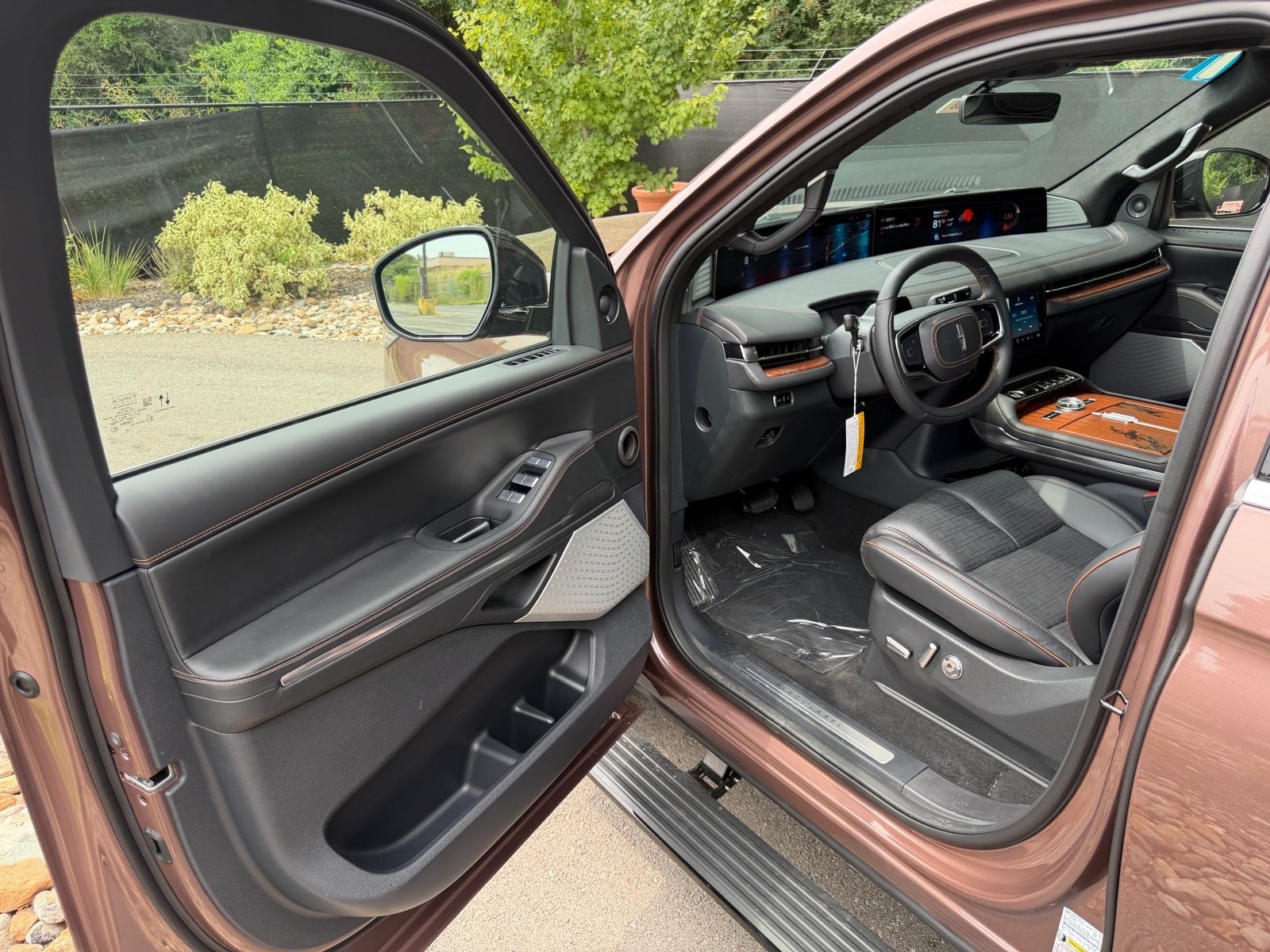 New 2027 Lincoln Navigator L Black Label AWD/4WD image 26