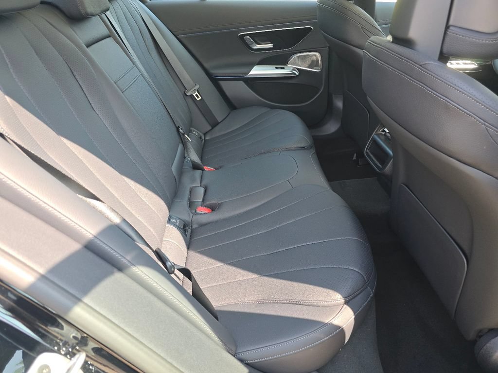 New 2026 Mercedes-Benz E 350 4MATIC Sedan image 21