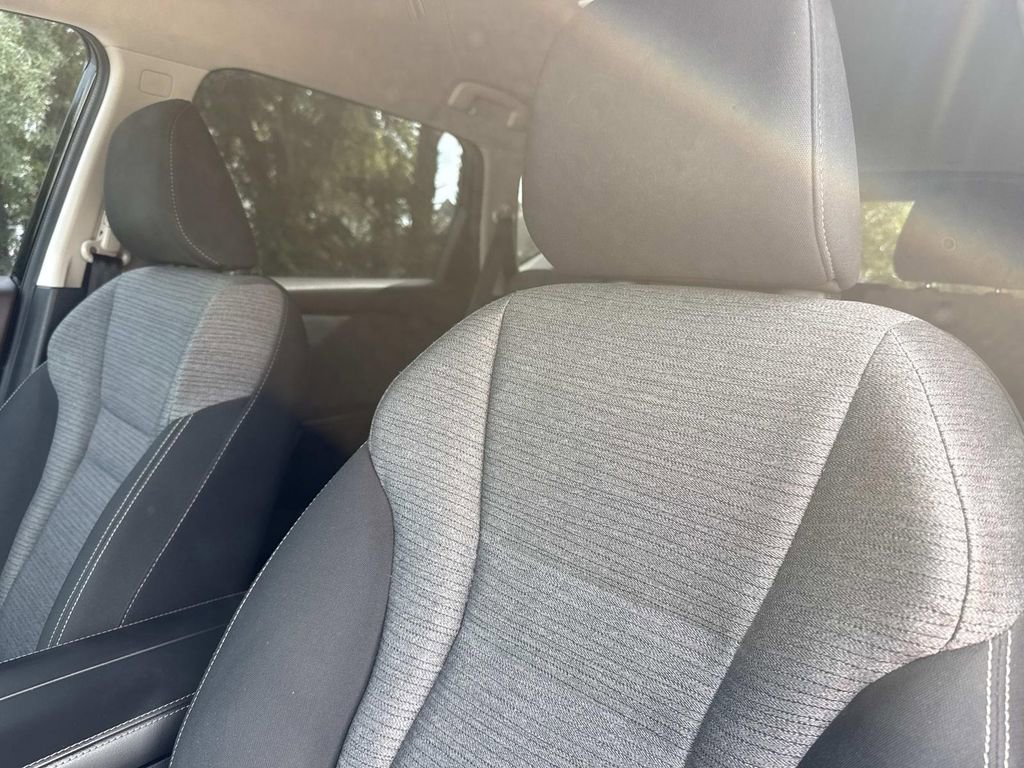 Used 2021 Nissan Rogue SV FWD image 25