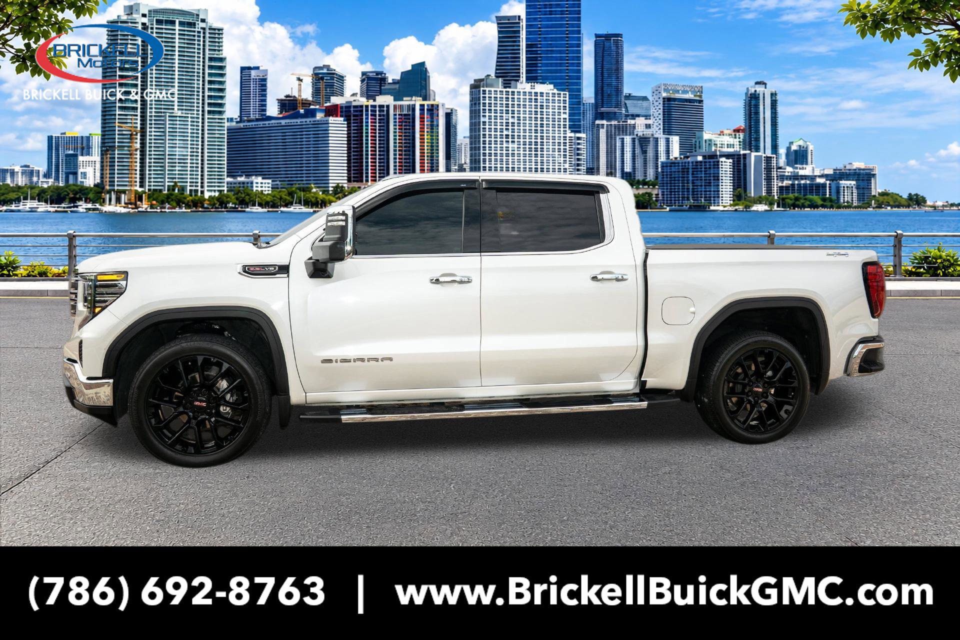 Used 2025 GMC Sierra 1500 SLT w/ SLT Premium Plus Package AWD/4WD image 4