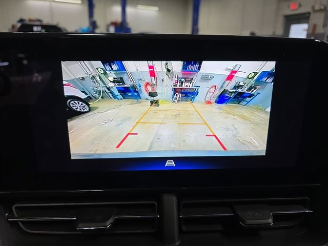 Used 2024 Chevrolet Trax LT image 22