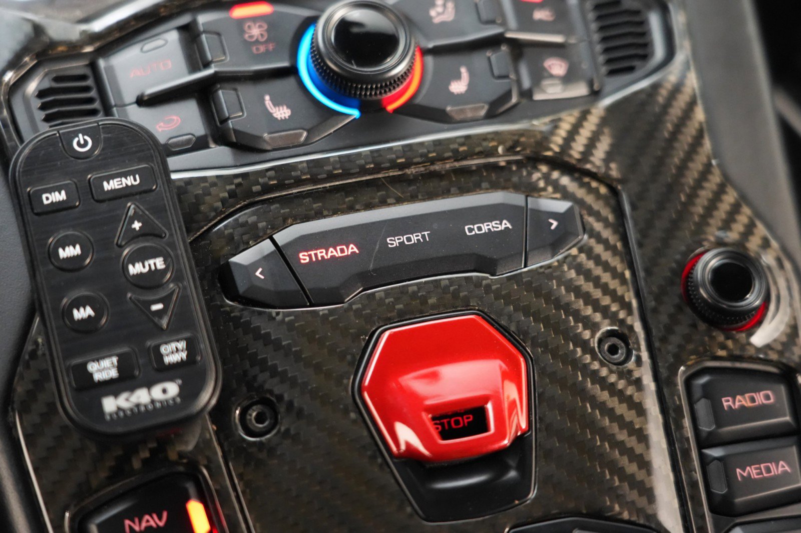 Used 2015 Lamborghini Aventador LP 700-4 image 41