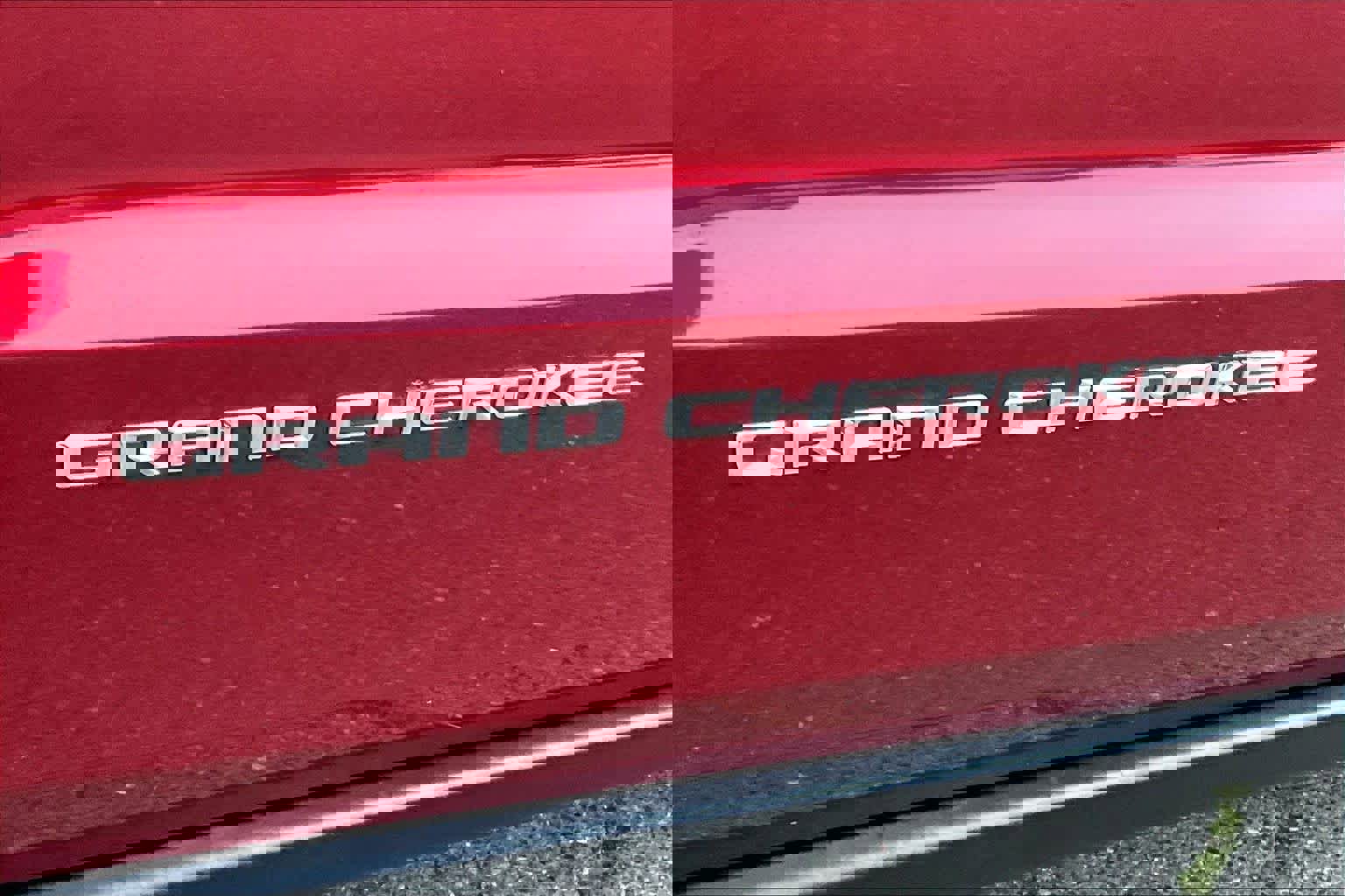 Used 2015 Jeep Grand Cherokee Limited w/ Luxury Group II image 30