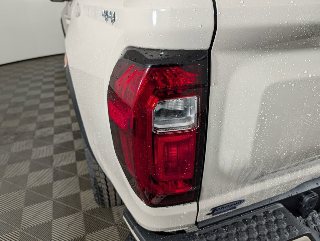 New 2026 GMC Canyon Elevation w/ Convenience Package image 10