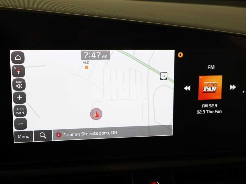 Used 2023 Kia Niro EX Touring FWD image 45
