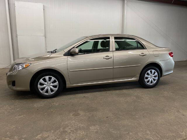 Used 2009 Toyota Corolla XLE FWD image 1