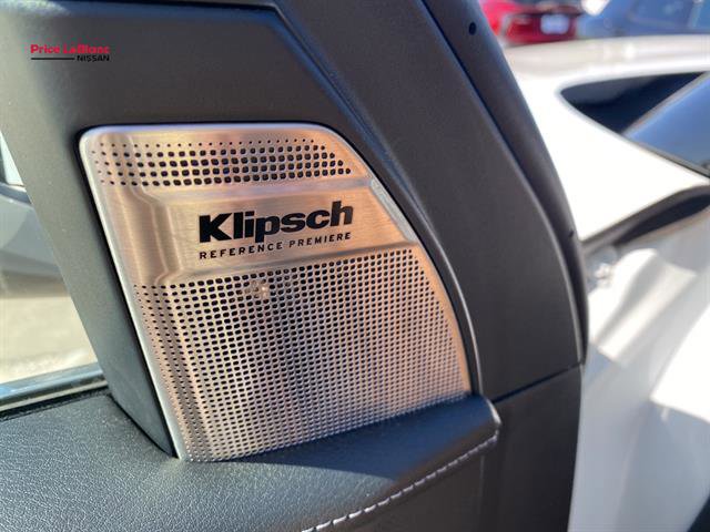 Used 2025 INFINITI QX80 Sensory image 18