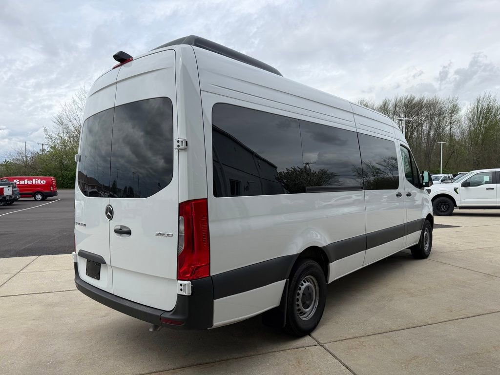 Used 2025 Mercedes-Benz Sprinter 2500 image 6