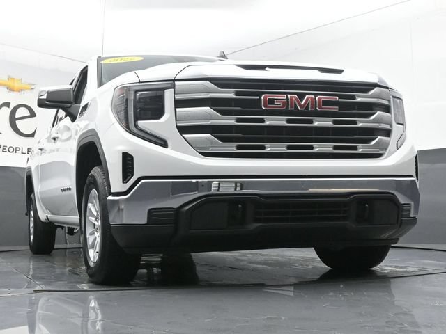 Used 2022 GMC Sierra 1500 SLE AWD/4WD image 3