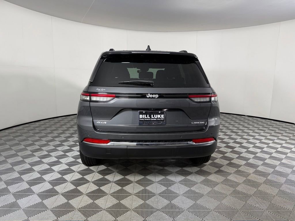 Certified 2024 Jeep Grand Cherokee Laredo image 6