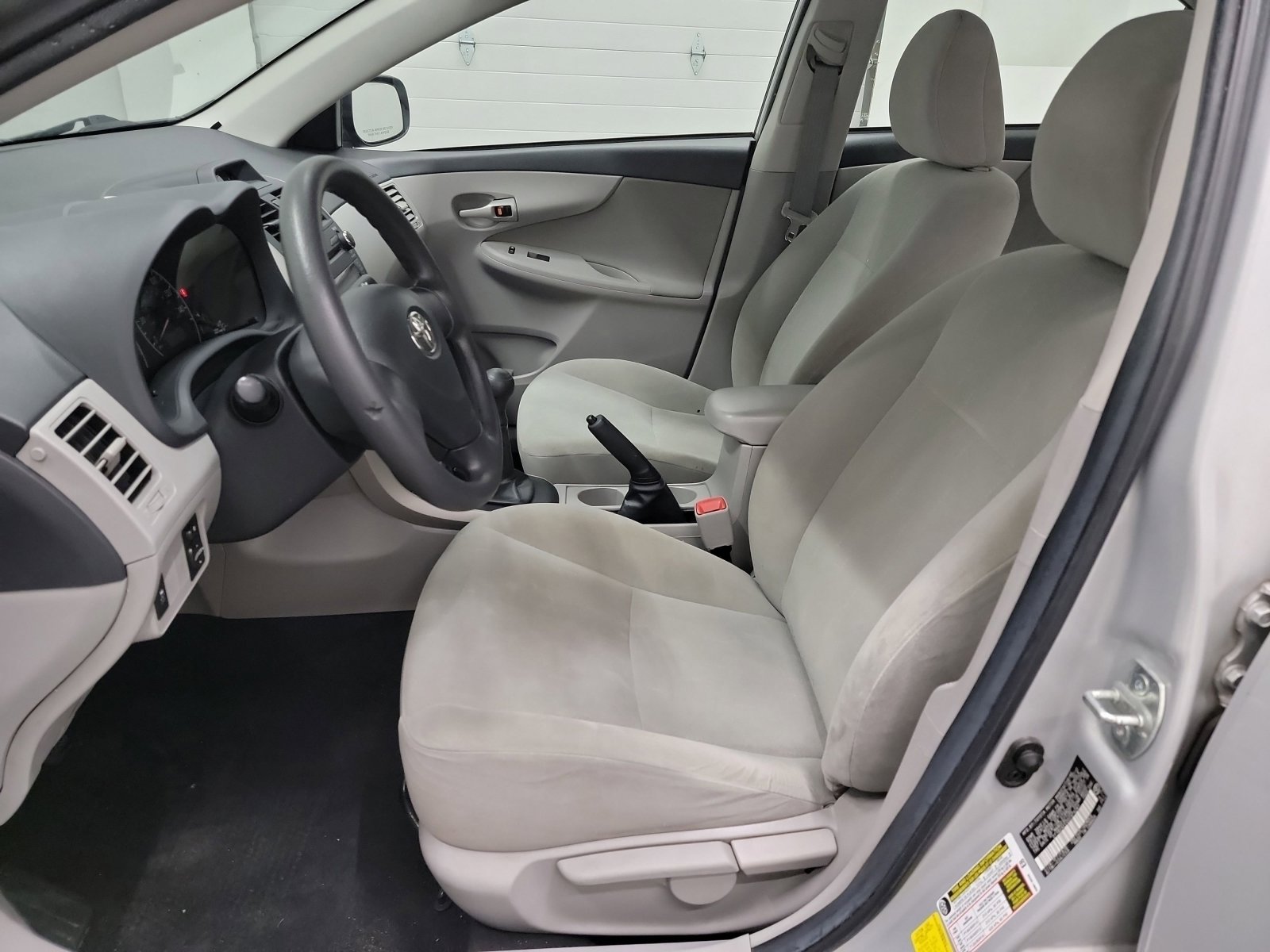 Used 2013 Toyota Corolla L FWD image 12