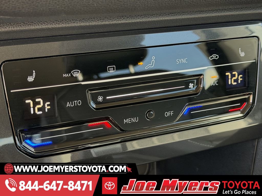 Used 2024 Volkswagen Tiguan SE image 20