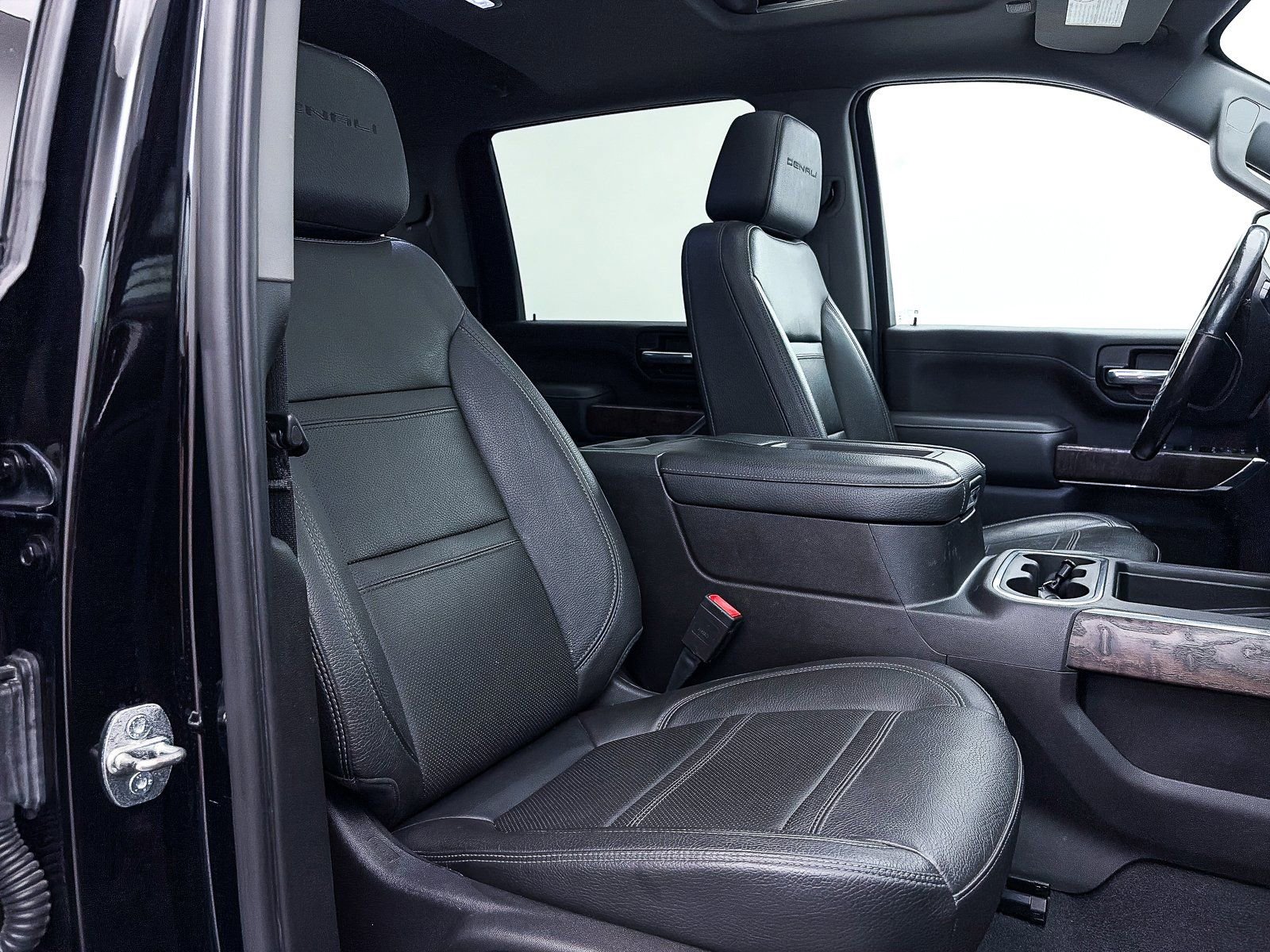 Used 2022 GMC Sierra 3500 Denali w/ Denali Ultimate Package image 54