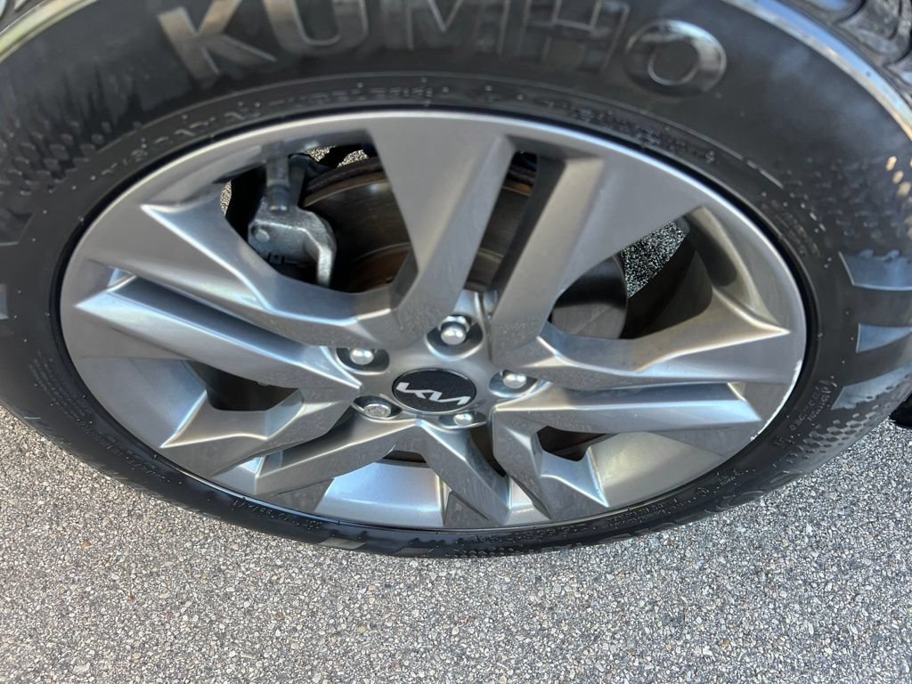 Certified 2023 Kia Seltos S w/ Navigation Package FWD image 44