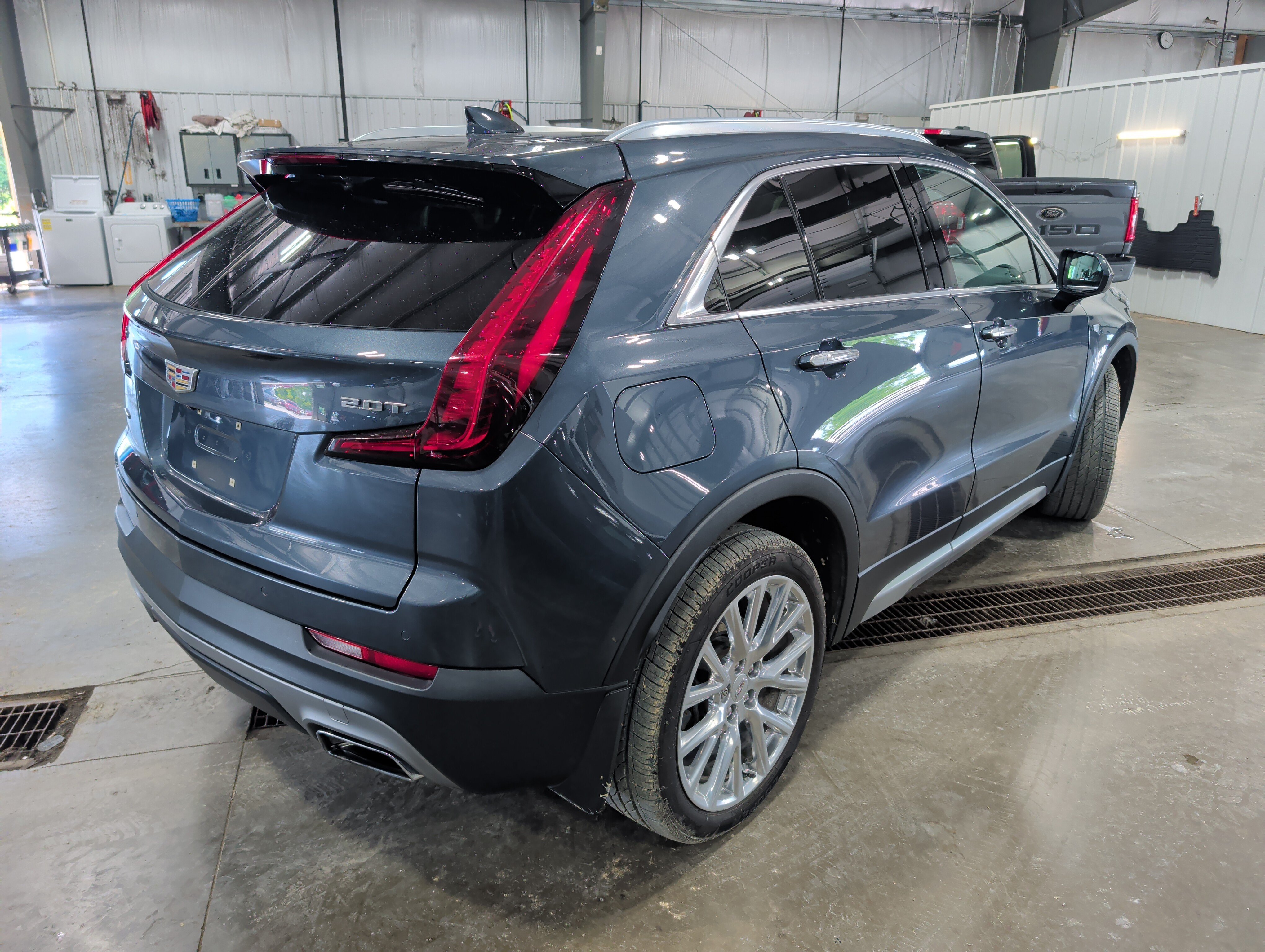 Used 2019 Cadillac XT4 Premium Luxury w/ Cold Weather Package AWD/4WD image 3